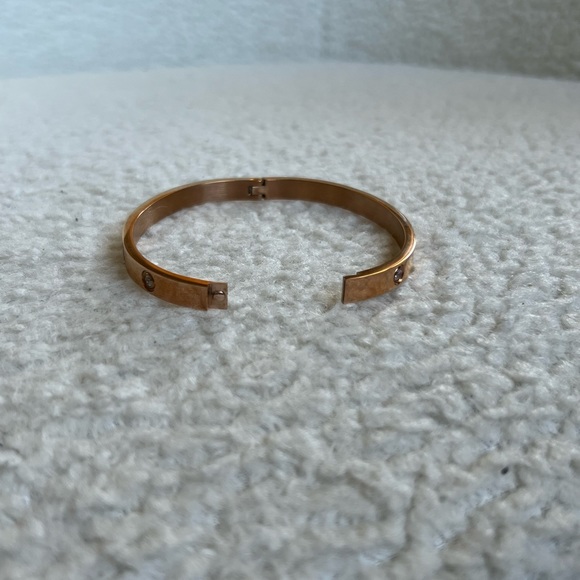 Stainless Steel RoseGold Love Bracelet with Crystals - Picture 9 of 9